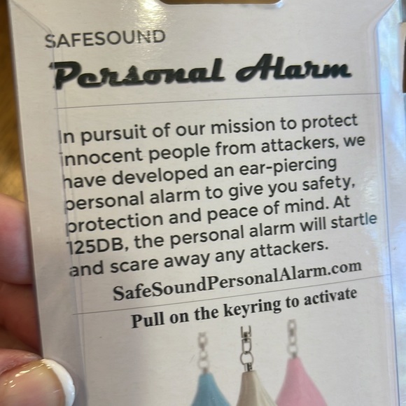 Loud Safe Sound Personal Alarm 125 Decibels - Picture 7 of 7